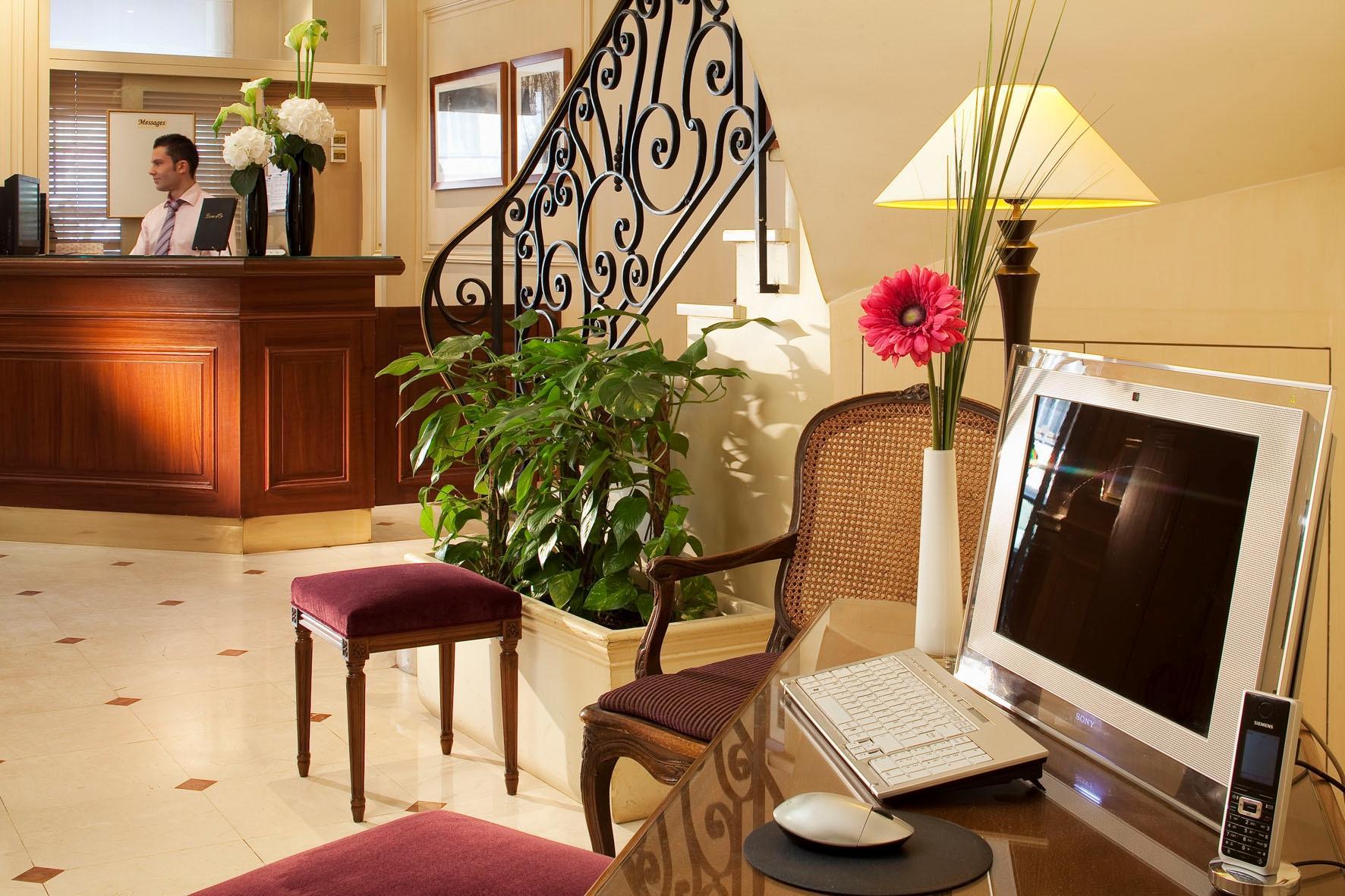เลอ ฟริดล็อง Hotel ปารีส ภายนอก รูปภาพ